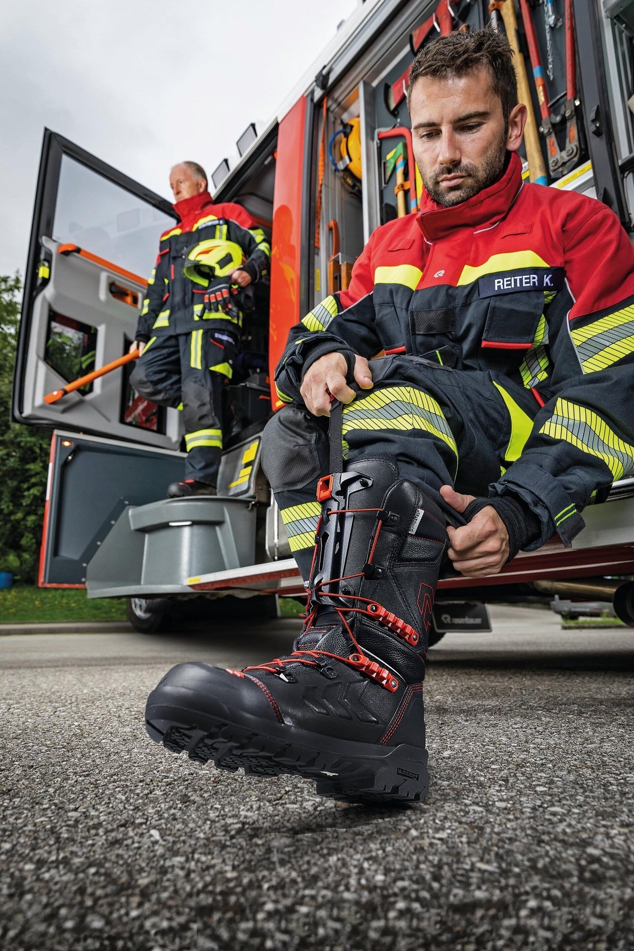 FIREMAN BOOT BOROS B4 ROSENBAUER